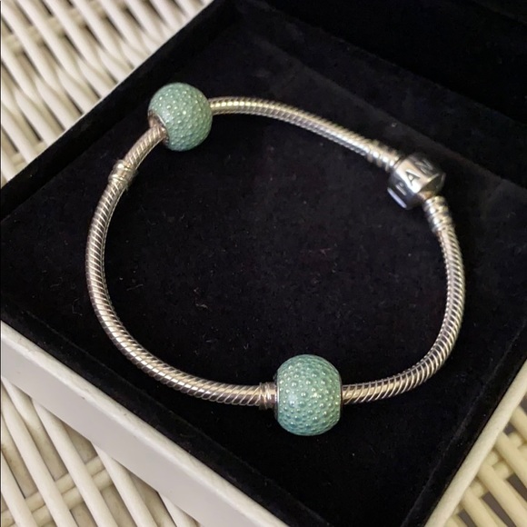 Pandora Sterling Silver Bracelet with 2 charms - Picture 2 of 4